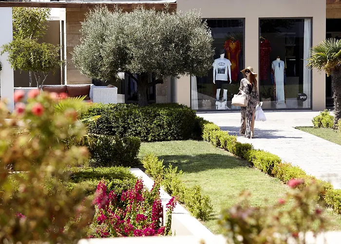 Pelagos Suites Hotel & Spa