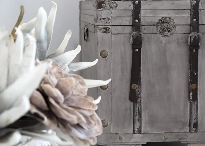 White Pearls-Adults Only Luxury Suites
